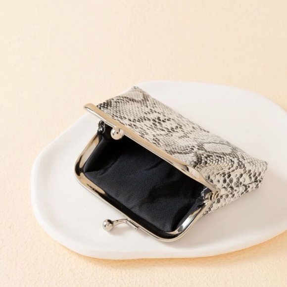 Snakeskin Embossed Kiss Lock Coin Purse Wallet - Picture 2 of 6